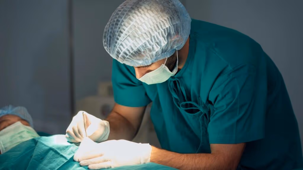 Ele saiu de paciente pobre na Etiópia a cirurgião no Mayo Clinic