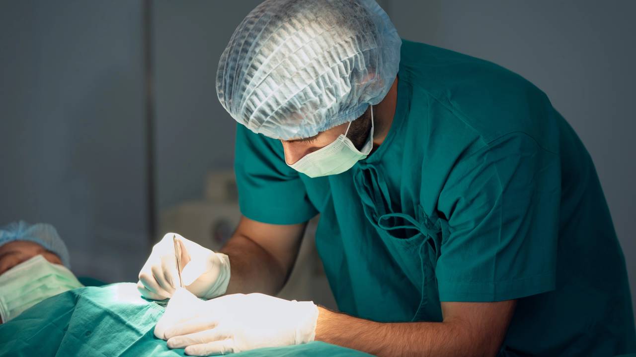 Ele saiu de paciente pobre na Etiópia a cirurgião no Mayo Clinic