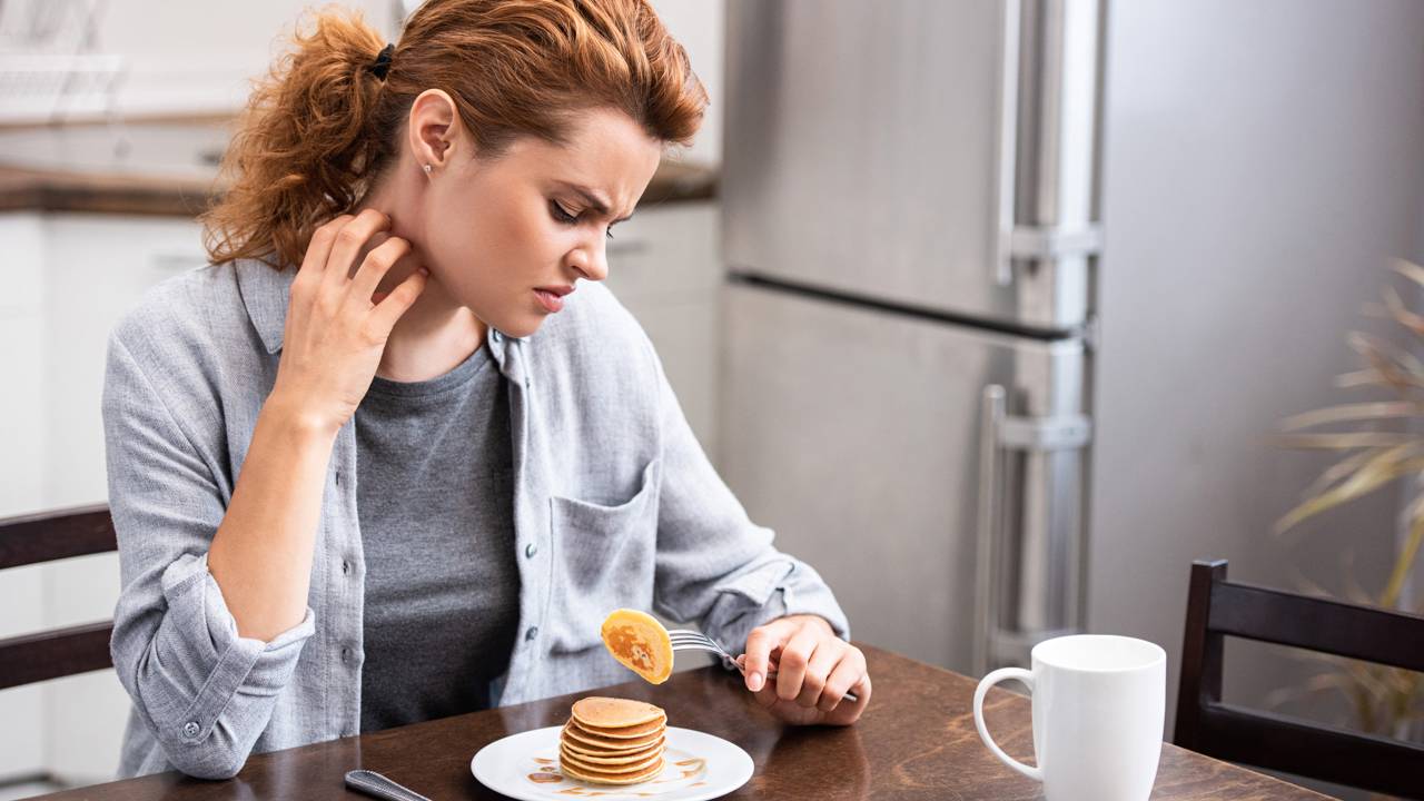 Por que sentimos coceira do nada em lugares aleatórios do corpo?