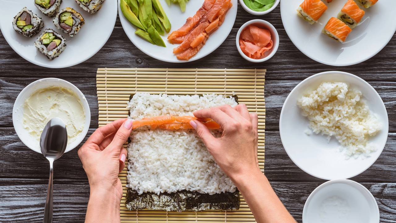 A comida que você vê nas vitrines japonesas esconde segredo artesanal