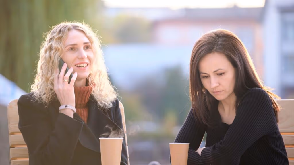 5 assuntos que explicam por que a conversa com você morre em minutos