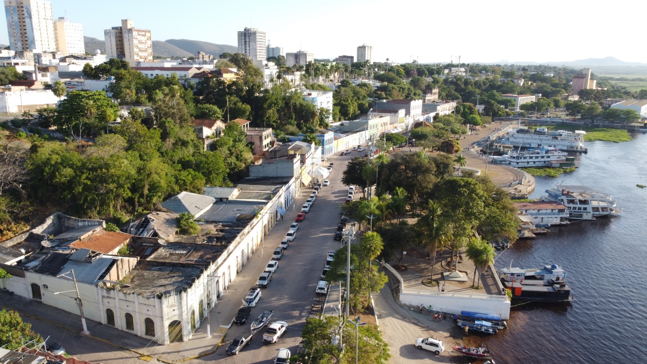 A super cidade brasileira maior que países europeus que se tornou refúgio de quem busca natureza extrema e silêncio absoluto