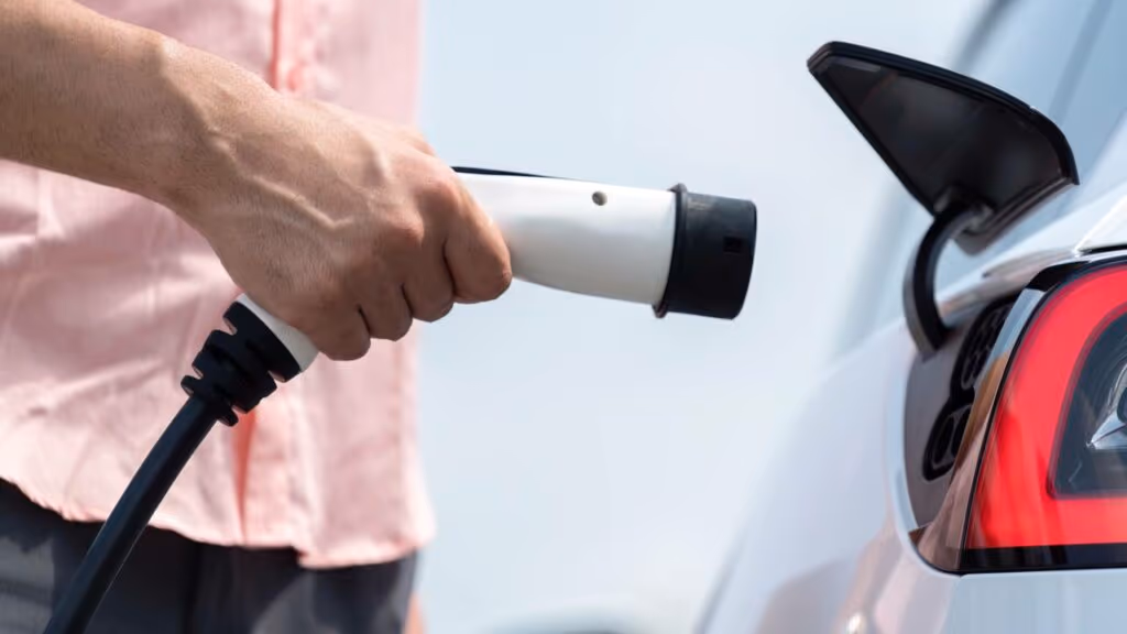Quanto custa manter um carro elétrico no Brasil em 2026