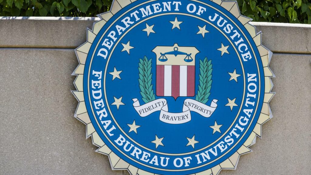 FBI impede plano de ataque terrorista de adolescente em ano novo