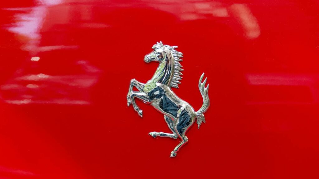 O garoto rejeitado pela Fiat que virou lenda ao criar a Ferrari