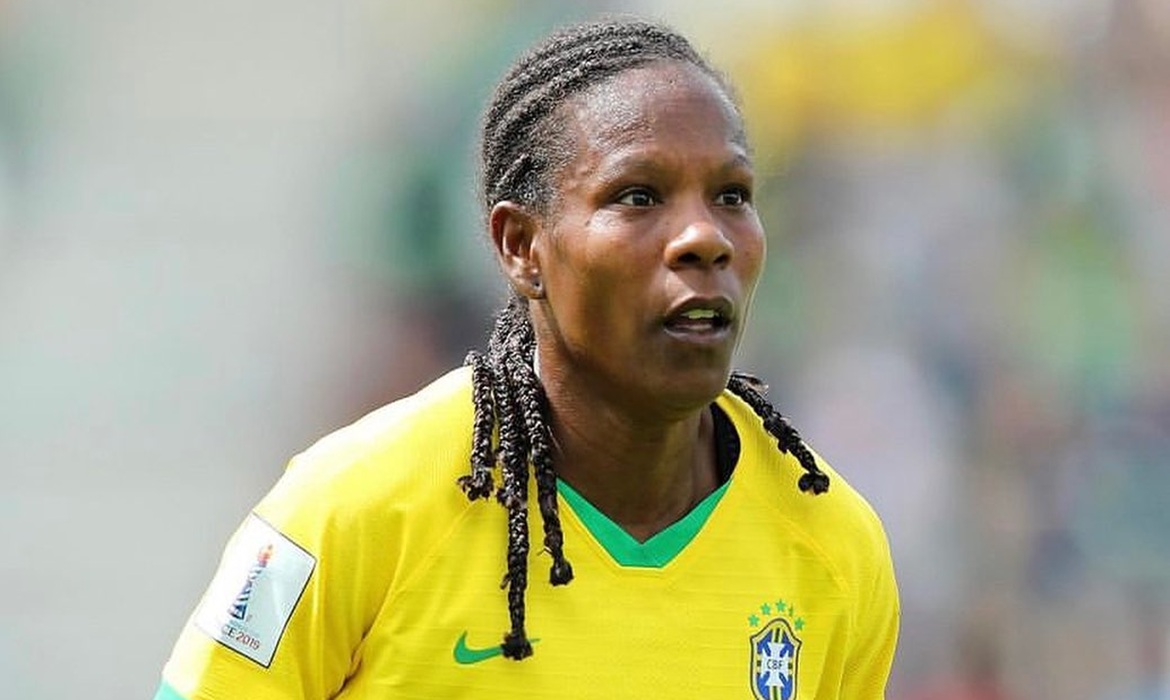 Ex-jogadora Formiga assume cargo no Ministério do Esporte