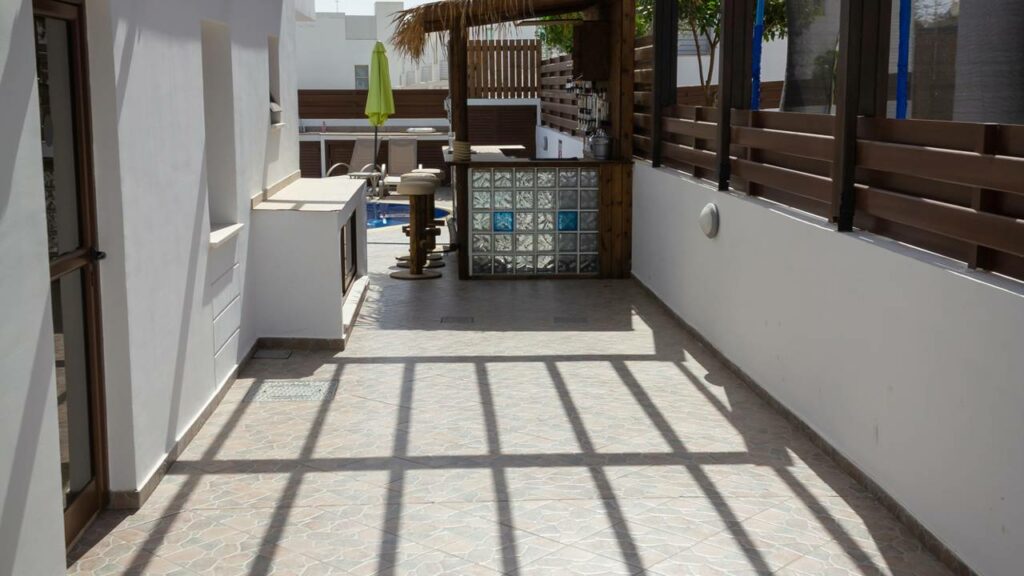 Como deixar sua casa muito mais clara sem reforma, só ajustando móveis
