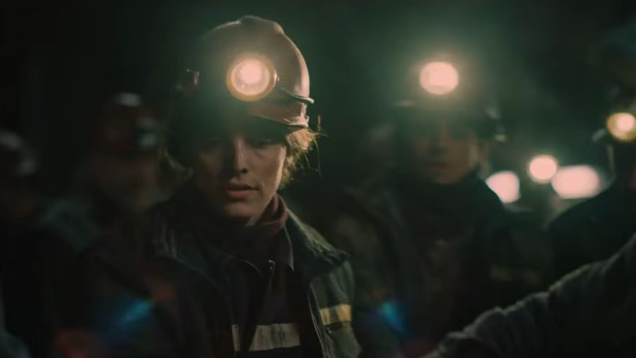 Rainha do Carvão é um filme silencioso que provoca reflexões profundas na Netflix