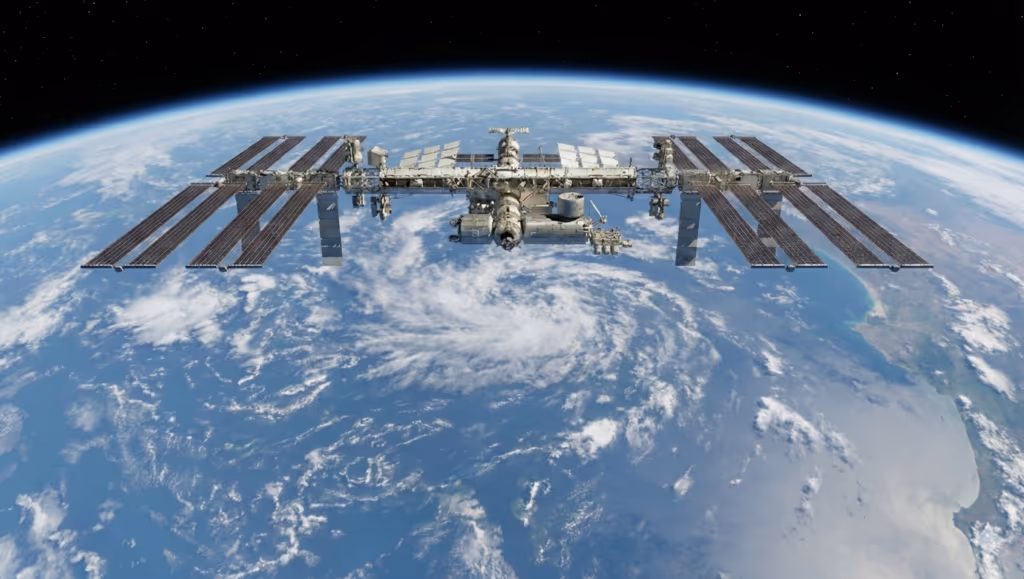 NASA antecipa retorno da tripulação da Estação Espacial Internacional por motivo médico