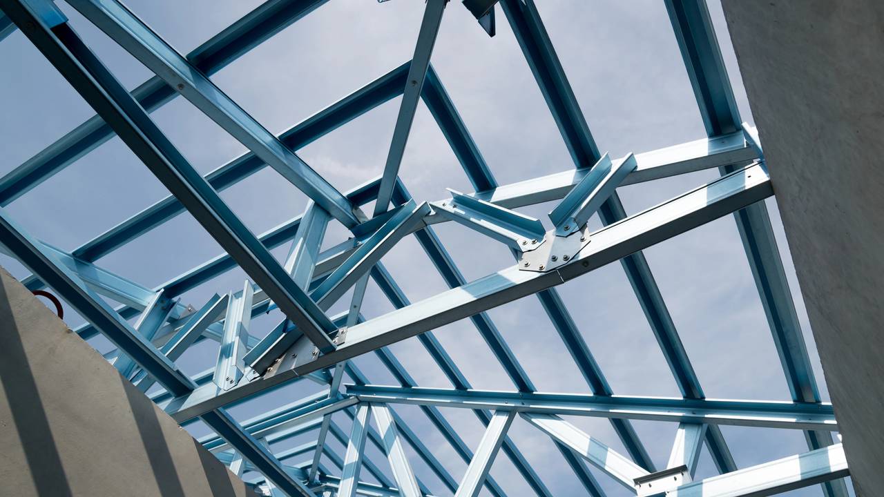 Essa casa foi erguida em 4 dias com aço leve e o resultado é impressionante