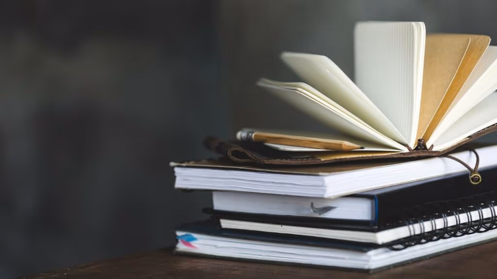 Esses foram os livros mais vendidos de 2025