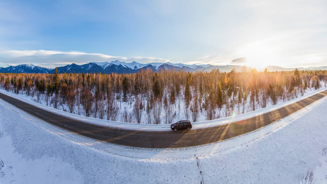 A cidade onde carros nunca desligam e o chão está congelado há milhares de anos