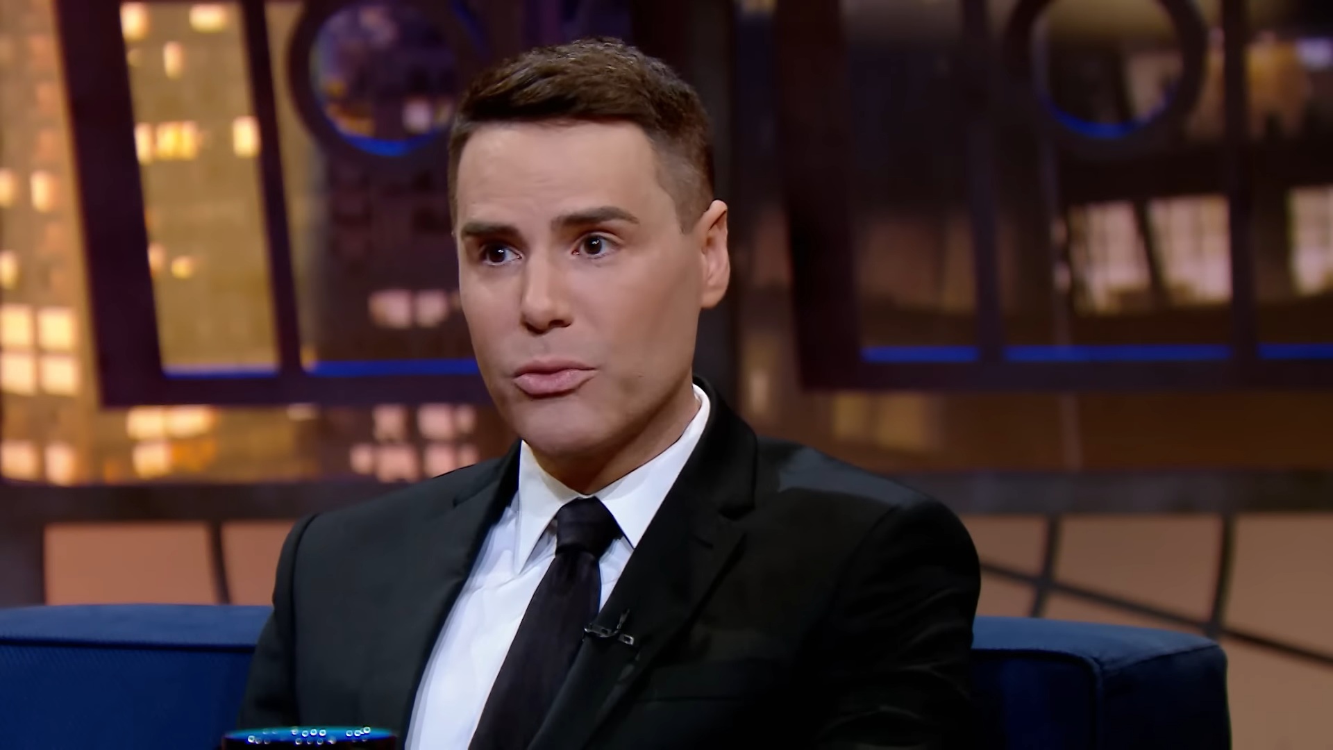 Luiz Bacci deixa Alô Você e tem futuro incerto no SBT