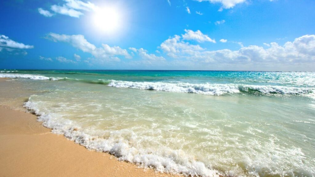 Por que o mar está mais quente neste verão