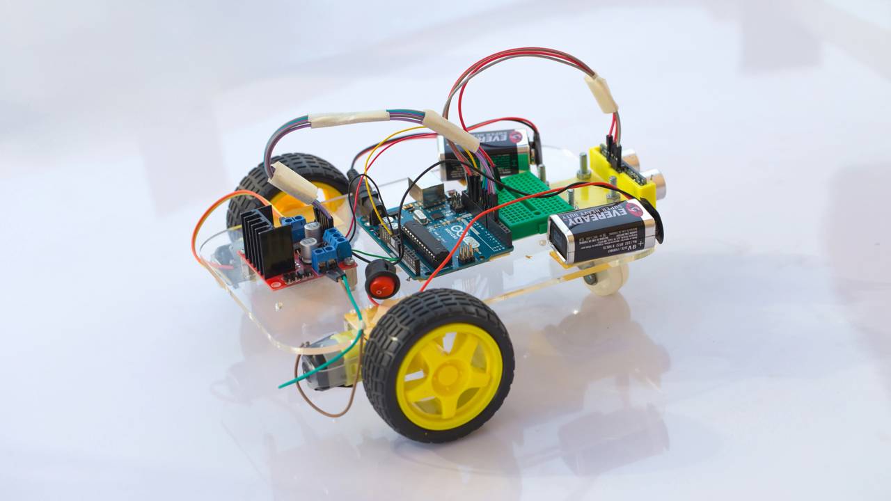 Cientistas criam o menor robô autônomo do mundo, menor que um grão de sal