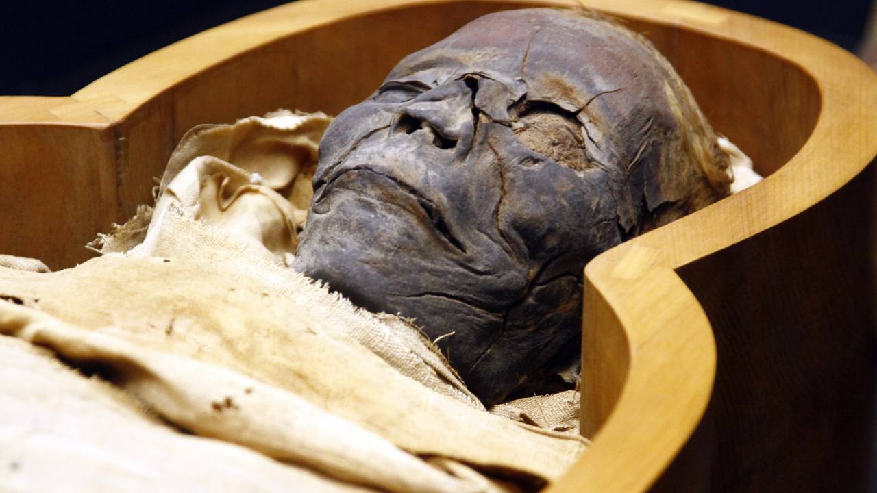 Múmia chinesa perfumada de 800 anos desafia a ciência moderna