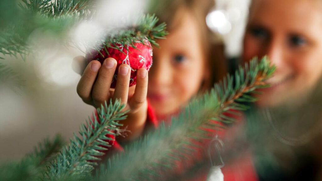 O lado sombrio do Natal que ninguém conta na ceia de família