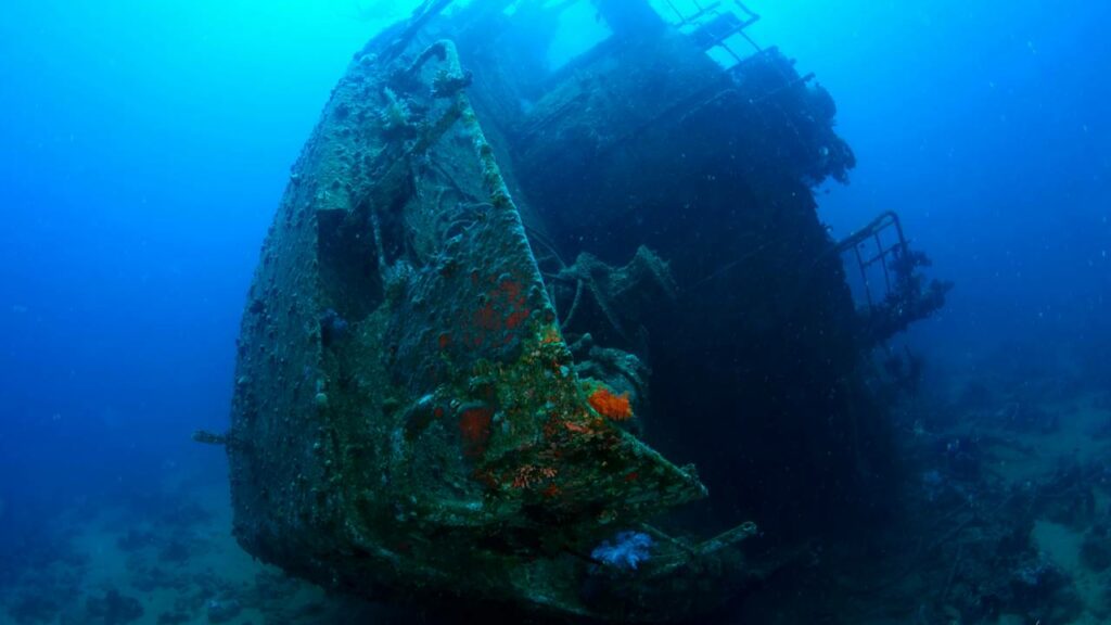 Navio maior que o Titanic sumiu com 44 pessoas e ninguém achou nem os destroços