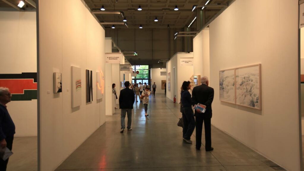 Como um "erro" de 100 mil euros revelou uma obra de arte escondida