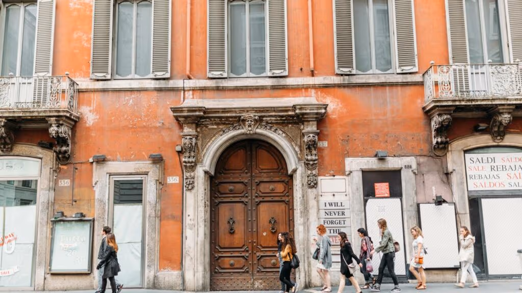 Aos 65 anos, ele comprou uma fazenda em ruínas e transformou tudo num lar cheio de história