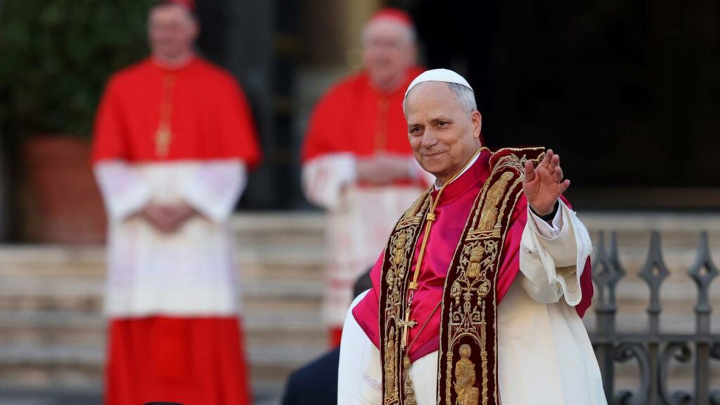 Papa Leão XIV bate o martelo e pede igreja unida