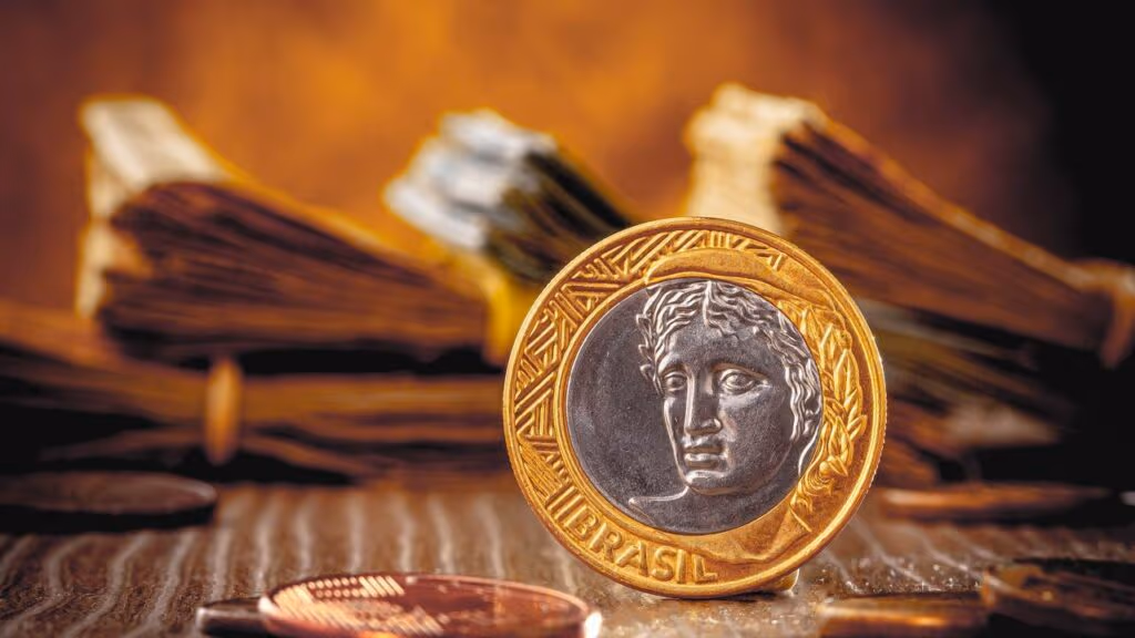 Sete trabalhos para quem precisa de dinheiro imediato e o hábito invisível que te mantém quebrado