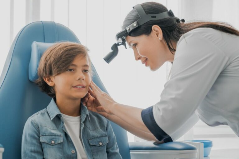 Malformação de orelha: entenda quando a cirurgia é necessária