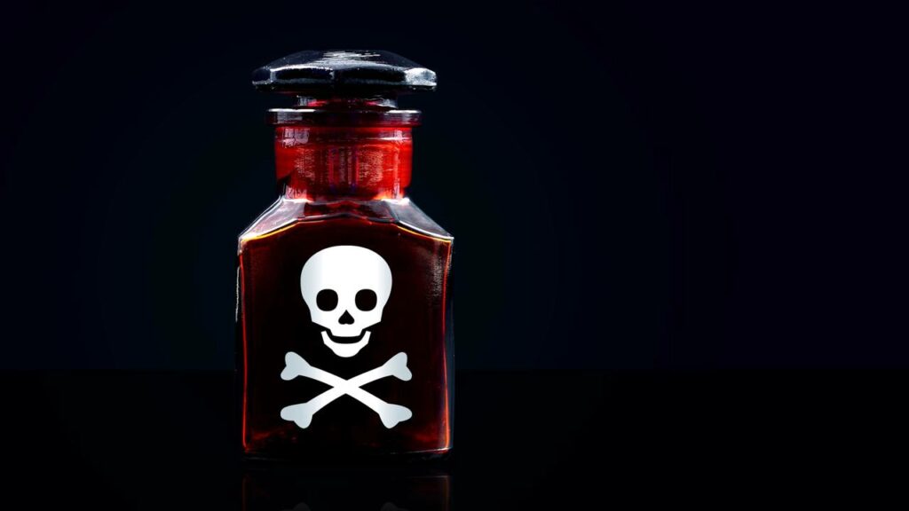 Adolescente envenena marmita dos próprios pais com chumbinho