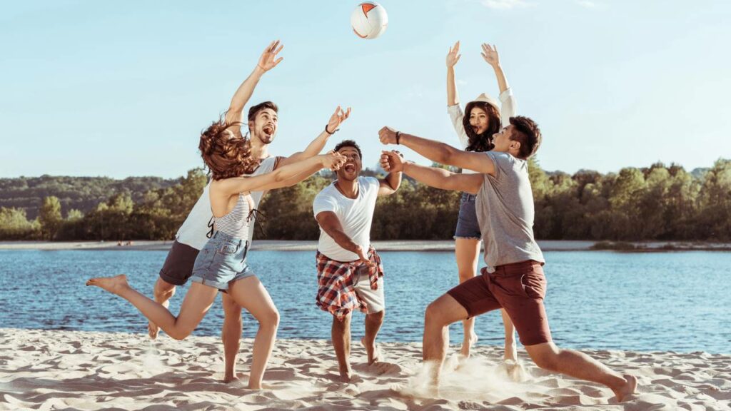 Treinar na praia no verão pode queimar mais calorias que na academia