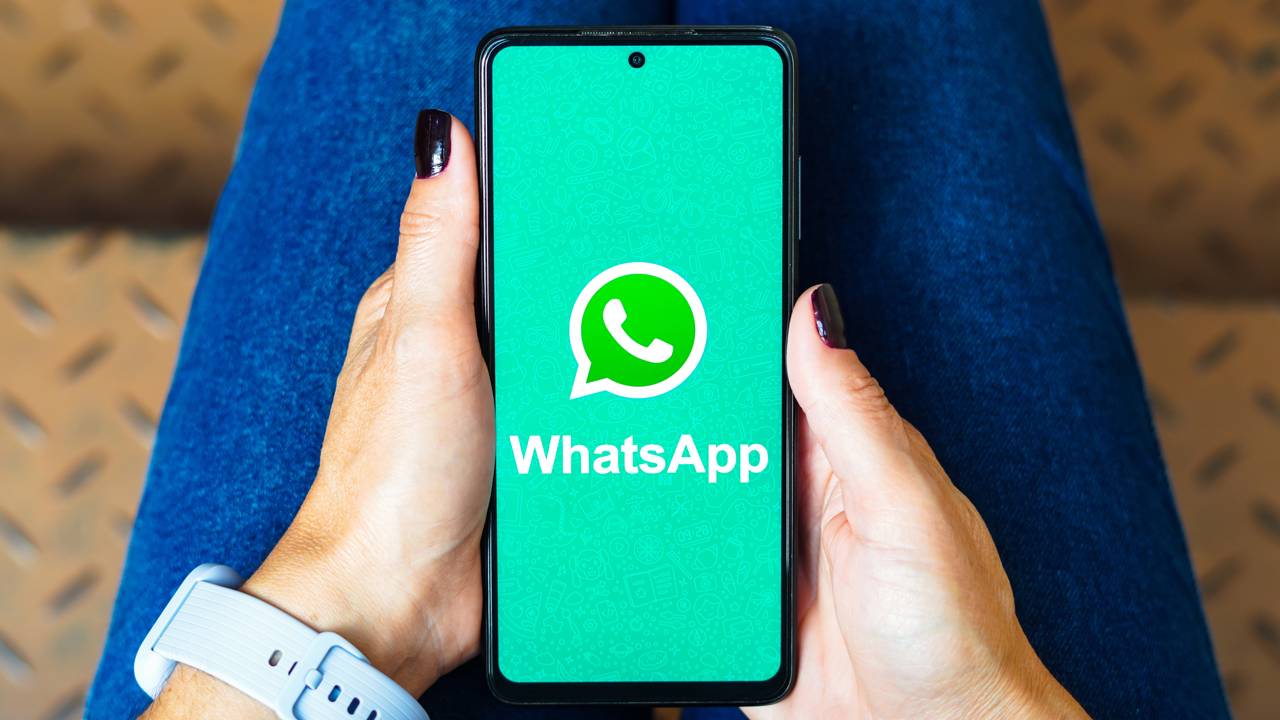Ative o tradutor do WhatsApp e traduza mensagens automaticamente direto no aplicativo