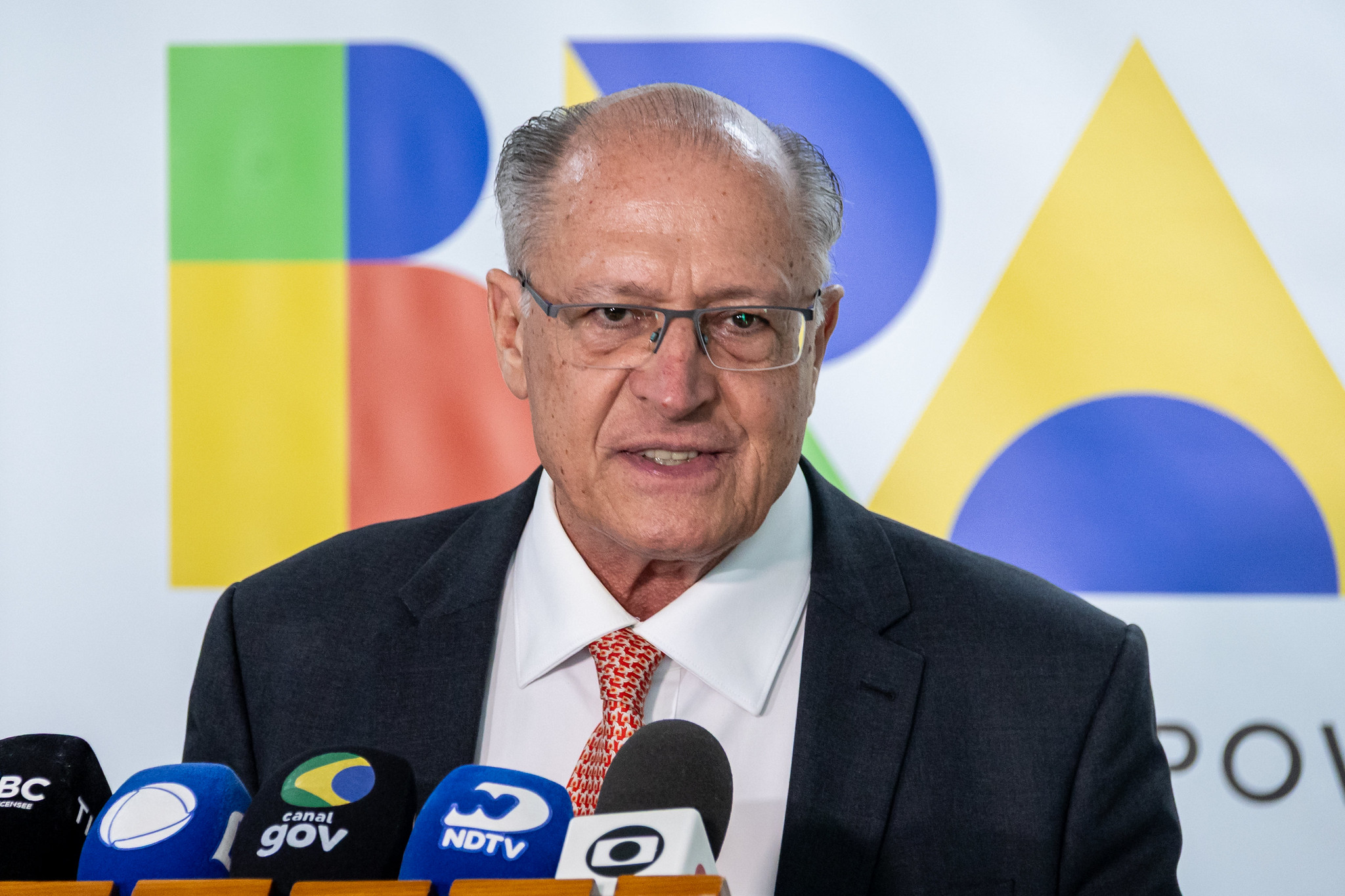Alckmin anuncia auxílio a desabrigados por chuvas em MG
