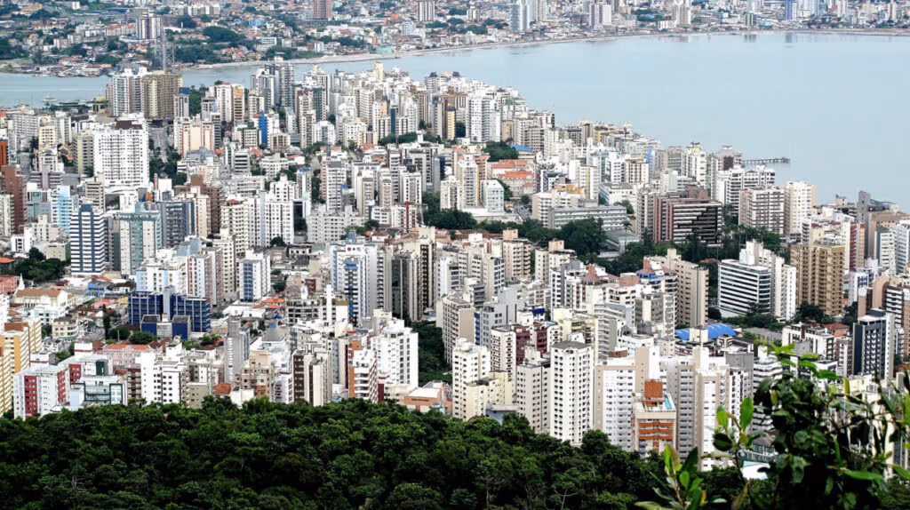 Essa cidade catarinense era só porto e comércio local e hoje lidera rankings de qualidade de vida