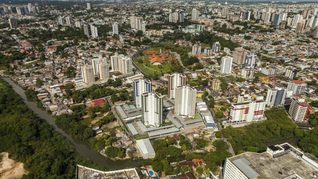 Apesar da distância, Manaus nunca deixou de mostrar crescimento - Por Portal da Copa / Wikimedia Commons