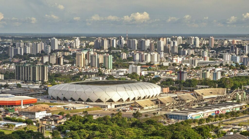 Essa cidade cresceu isolada pela floresta e virou centro econômico da região Norte