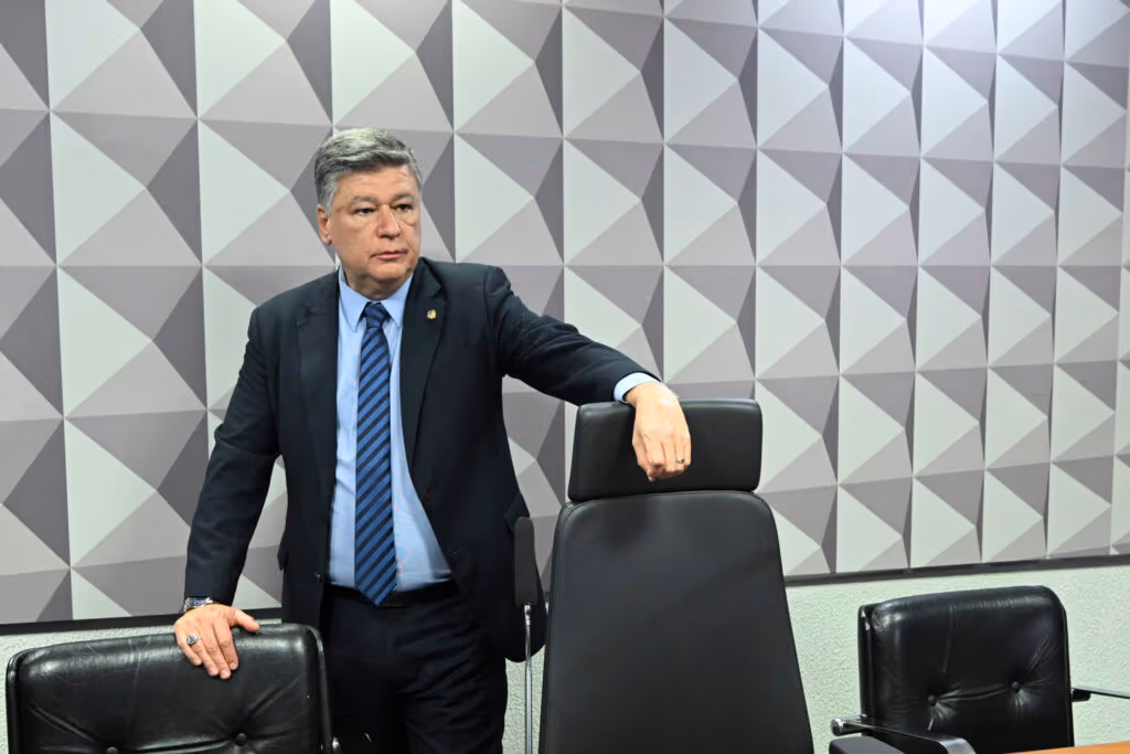 “É inadmissível que o Congresso aceite obstáculos”, diz Viana sobre CPMI