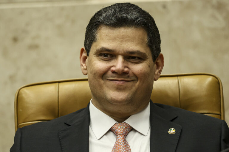 Indicados de Alcolumbre atuaram por aporte no Banco Master