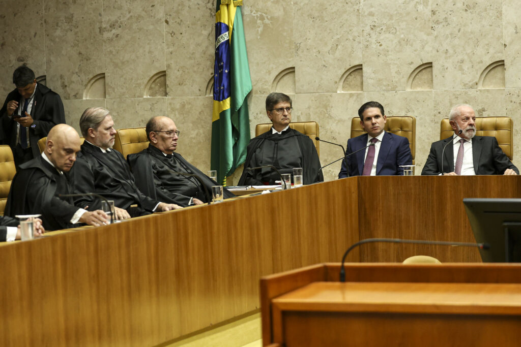 PGR defende envio de notícia-crime sobre filme “Dark Horse” para Mendonça