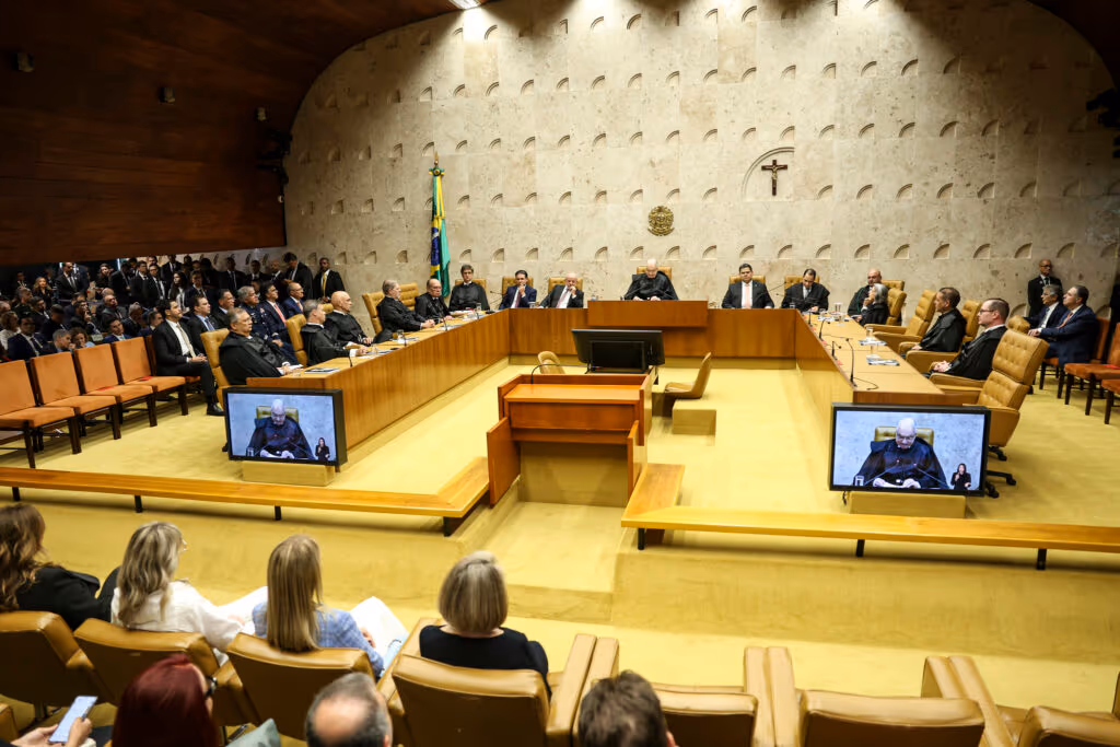 STF forma maioria para desbloquear emendas a suplentes de Eduardo e Ramagem