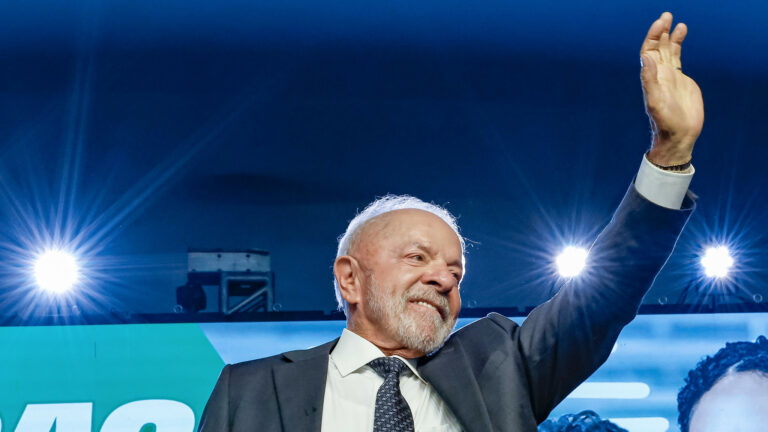 Crusoé: “Brasil não tem capitalismo de risco”, diz Lula