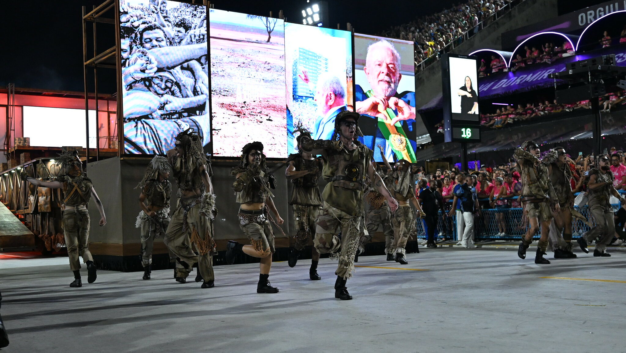 Homenagem a Lula no Carnaval não deu audiência?