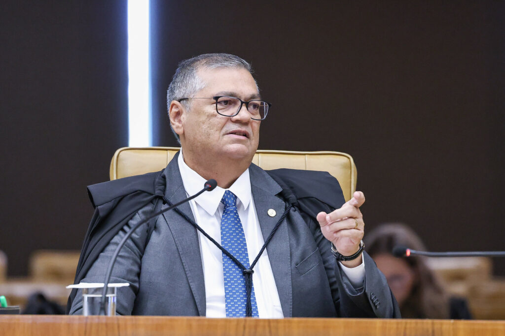 STF dá 5 dias para Viana explicar envio de R$ 3,6 milhões em emendas Pix