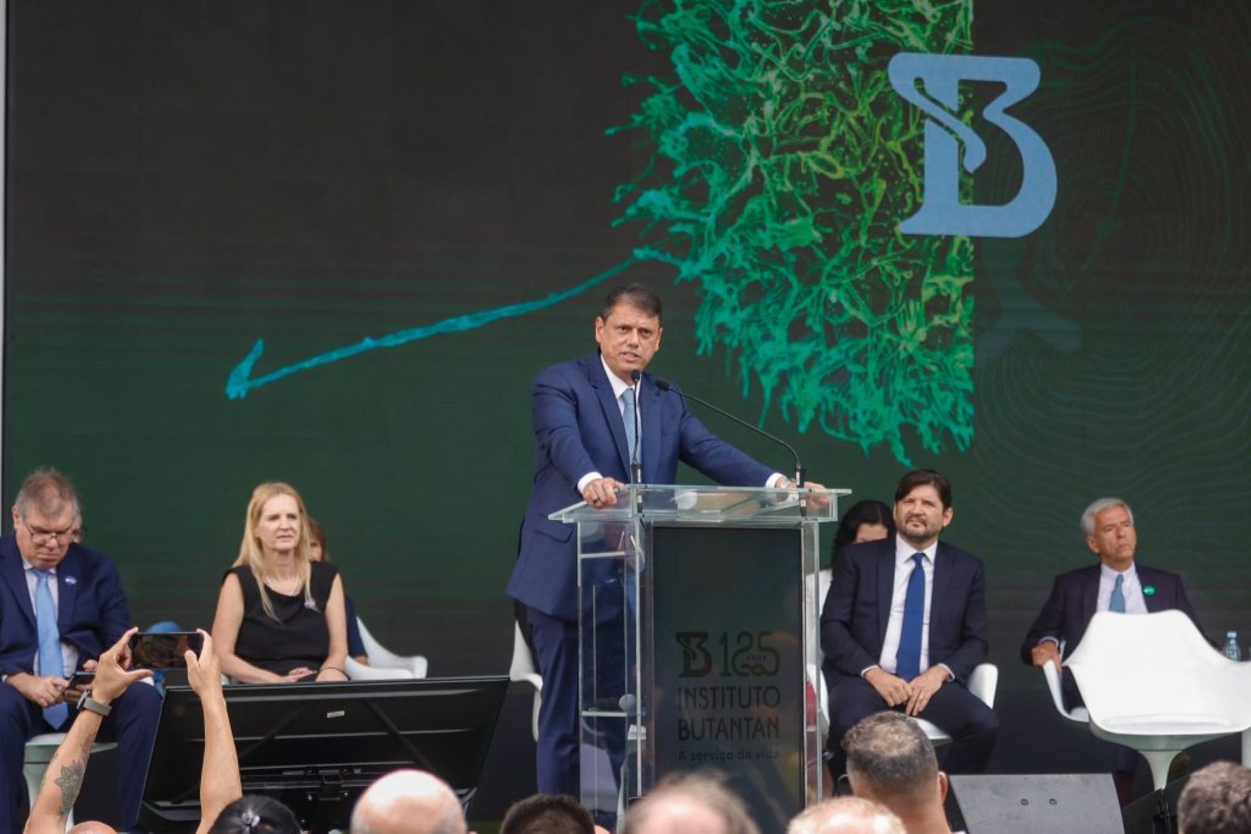 Butantan recebe R$ 1,38 bi e novo terreno em aniversário de 125 anos