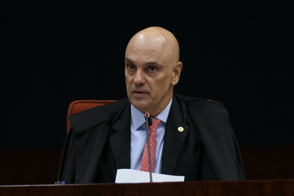 Crusoé: Kataguiri quer Moraes na CPMI para explicar proximidade com Vorcaro