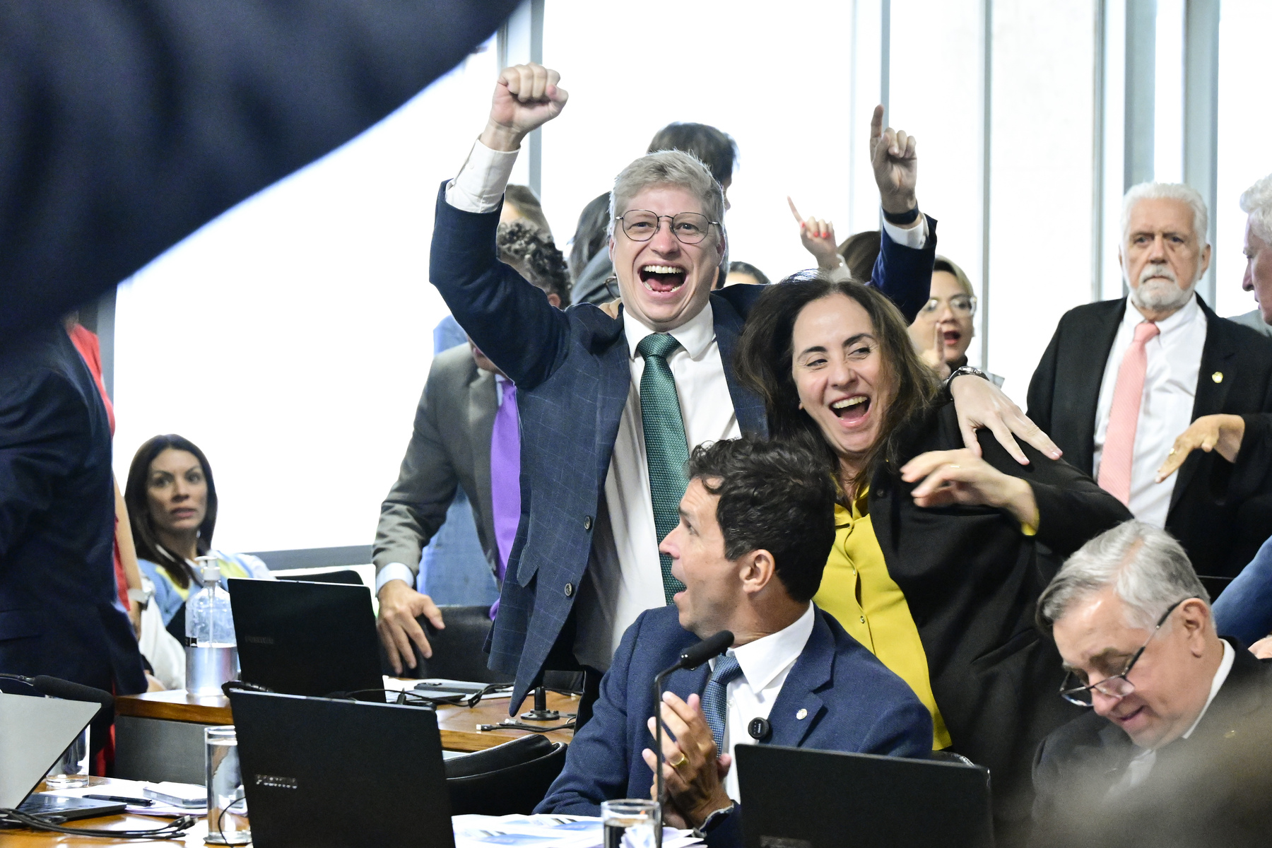 A primeira derrota de Paulo Pimenta no embate com Marcel Van Hattem