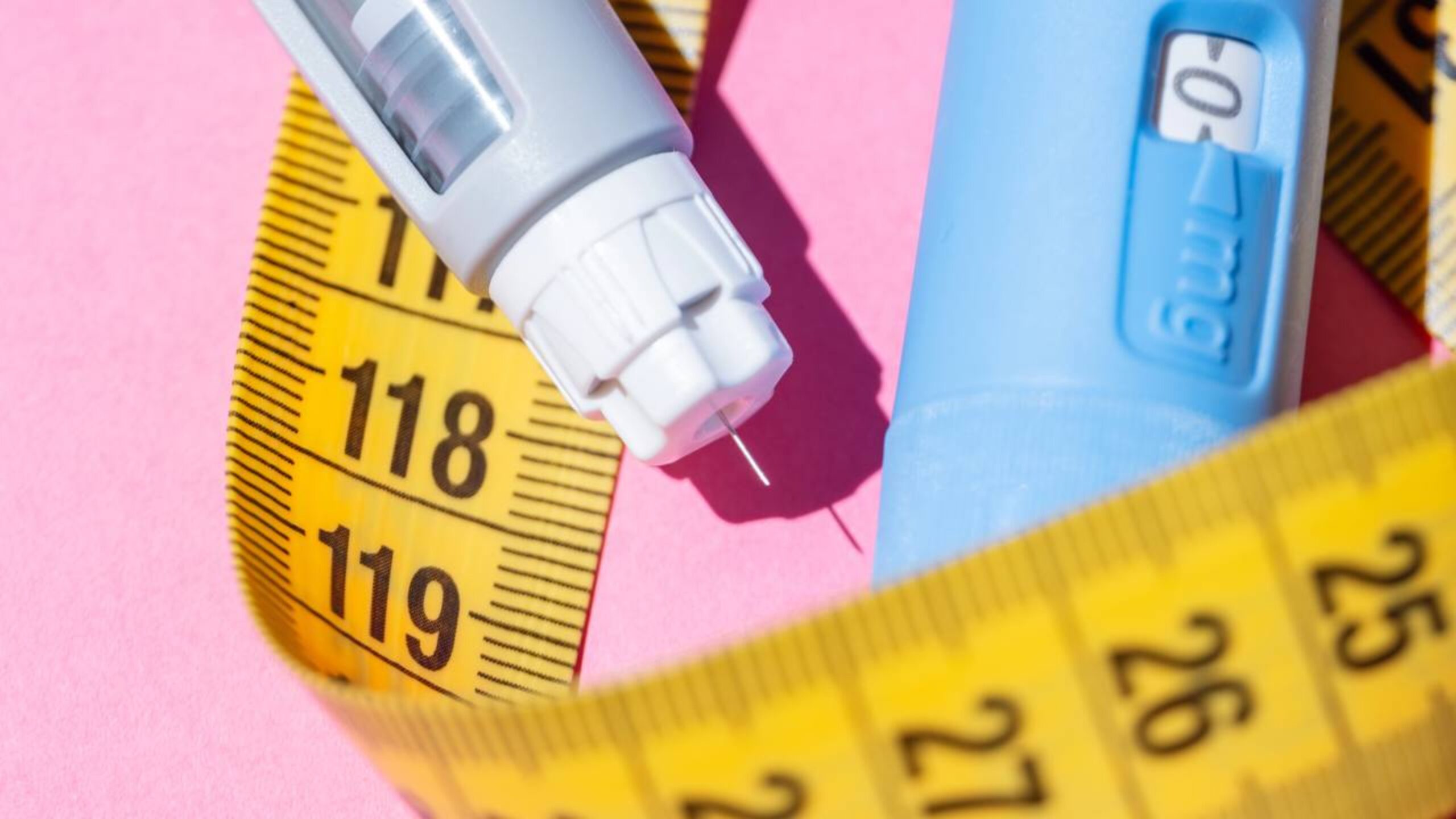 Anvisa emite alerta para canetas emagrecedoras após 19 mortes confirmadas