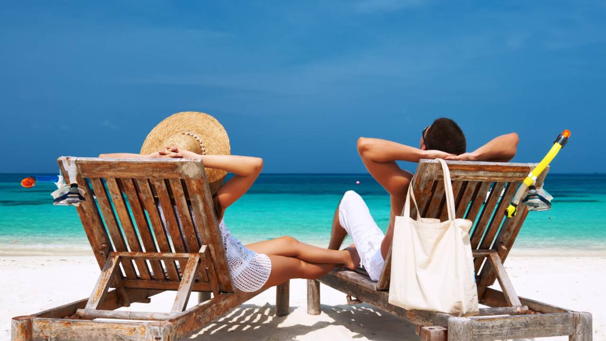 Arrogância sem limites: acharam-se “donos da praia”, violaram as regras municipais — dois turistas autuados arriscam multa de até 3.000