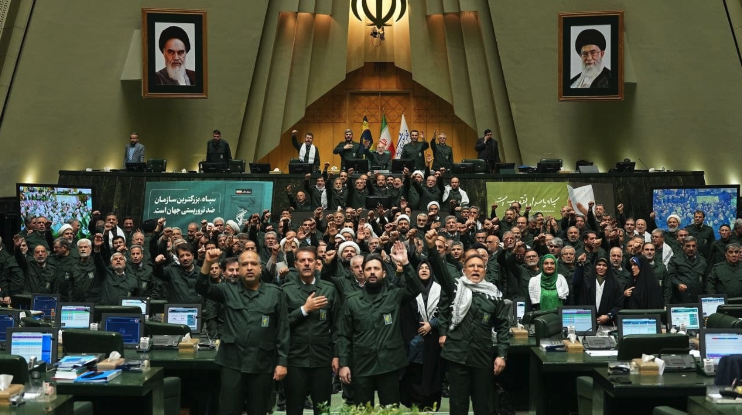 Irã retalia e classifica exércitos europeus como “terroristas”