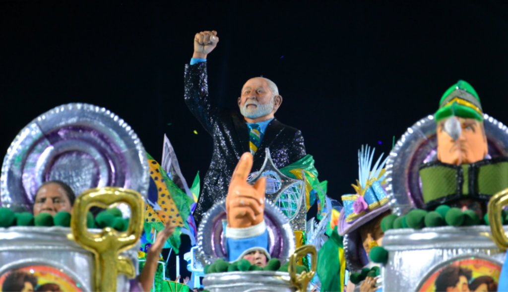 Quaest: escola que homenageou Lula lidera menções negativas nas redes