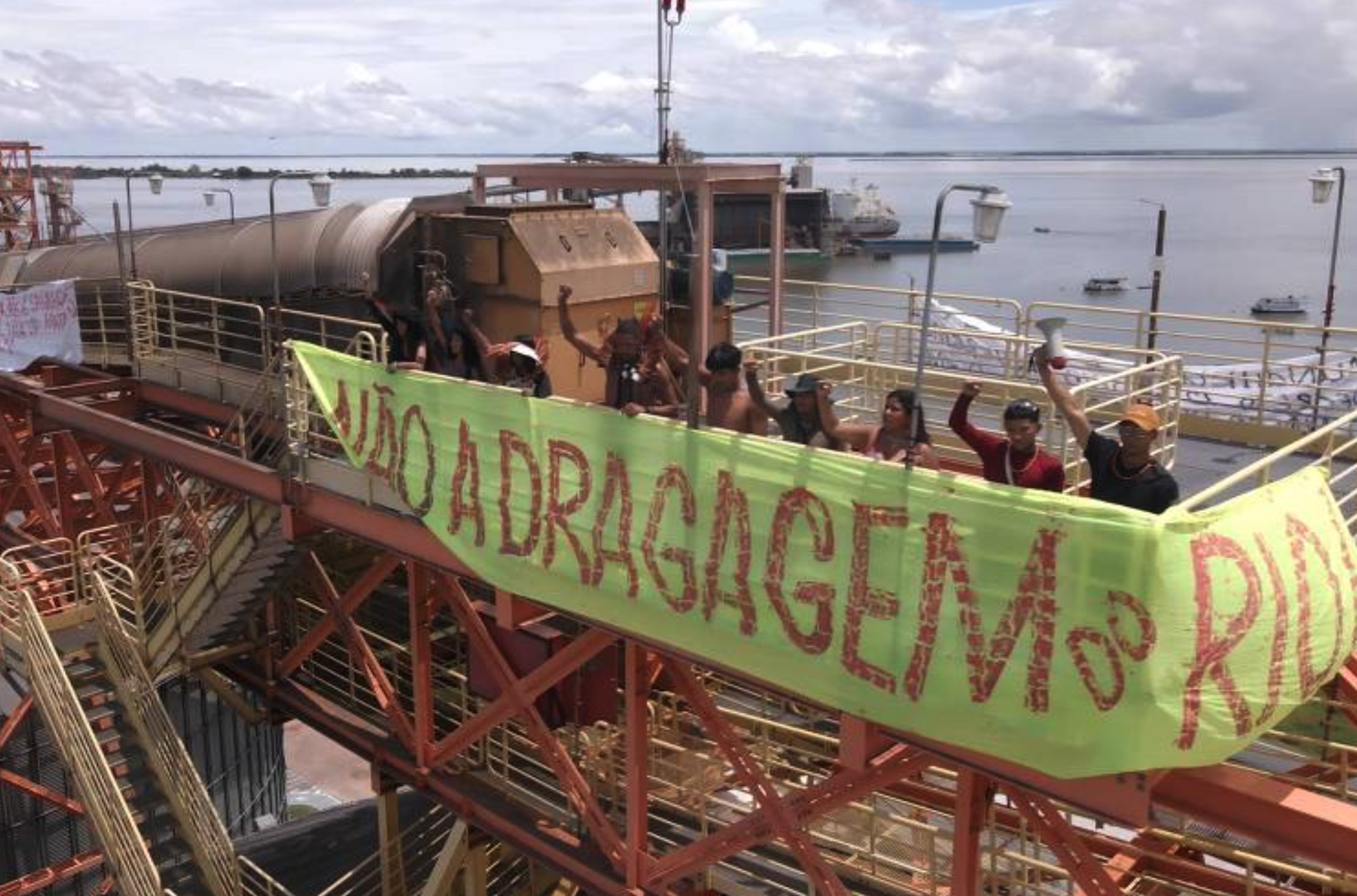 Indígenas invadem terminal da Cargill no Pará em protesto contra decreto de Lula