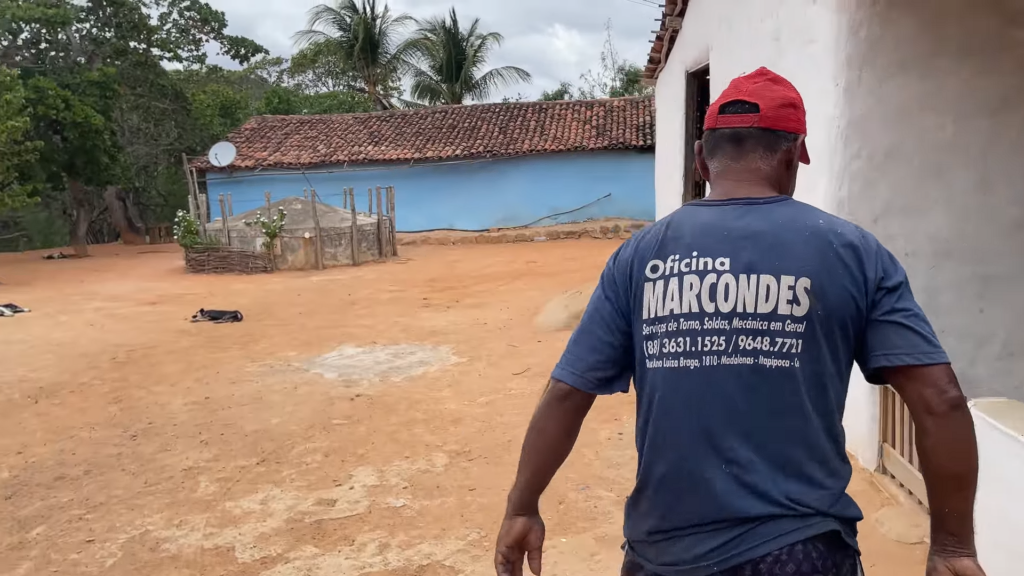 Família vive 50 anos isolada no topo de Serrinha, na Bahia